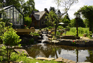 Collins Garden