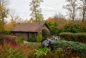 Antique Cabin Garden (The Garden of Dan Ruhland)